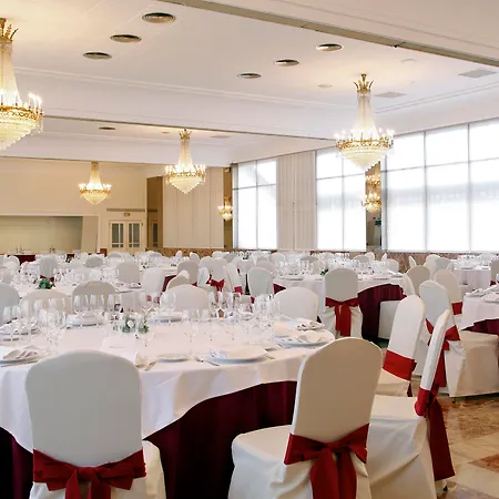 Hotel Tres Reyes Pamplona-3